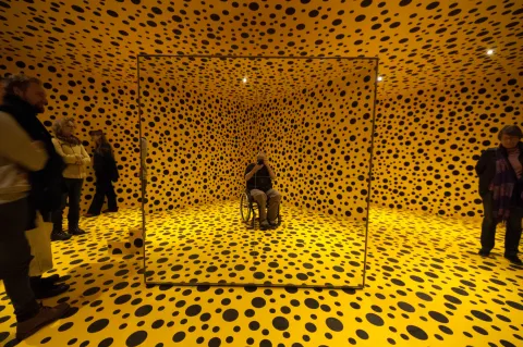 An image from Remebering Kusama